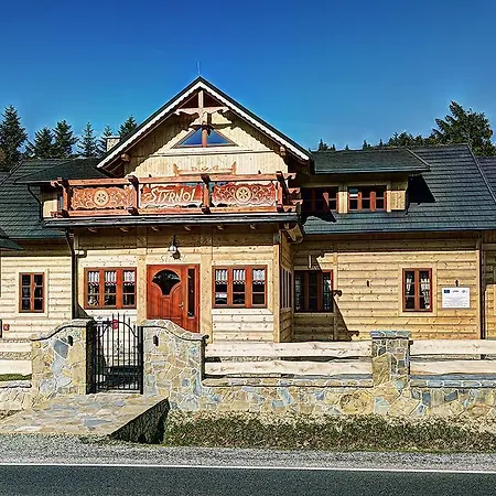 Quarto em Acomodações Particulares Styrnol & *